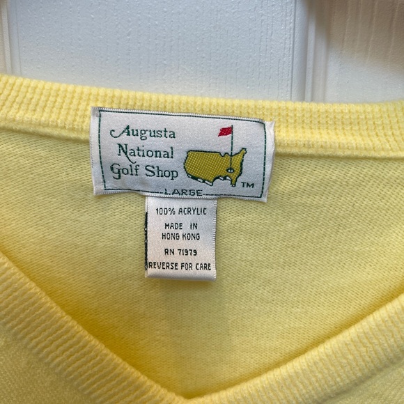 NWT MASTERS Tournament Yellow V-Neck Sweater - Picture 2 of 8